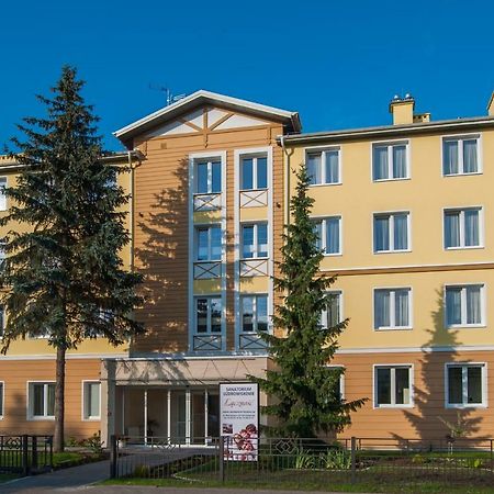 فندق تشيخوتشينيكفي  Sanatorium Uzdrowiskowe Lacznosc المظهر الخارجي الصورة