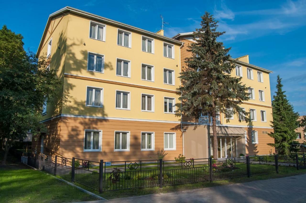 فندق تشيخوتشينيكفي  Sanatorium Uzdrowiskowe Lacznosc المظهر الخارجي الصورة